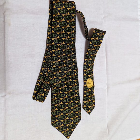 CHRISTIAN DIOR TIE 100% SILK HAND MADE IN FRANCE - Picture 1 of 2